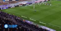 尤文0-1落后！戈森斯头球被封堵，跟进补射破门